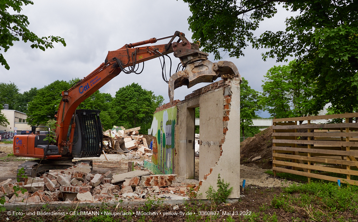 13.05.2022 - Baustelle am Haus für Kinder in Neuperlach